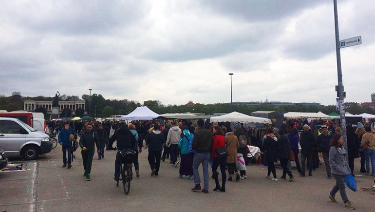 Riesenflohmarkt auf der Theresienwiese