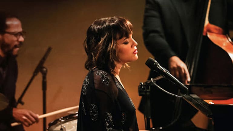 „Norah Jones: Live“ – Konzertmitschnitt in der ZDF-Mediathek