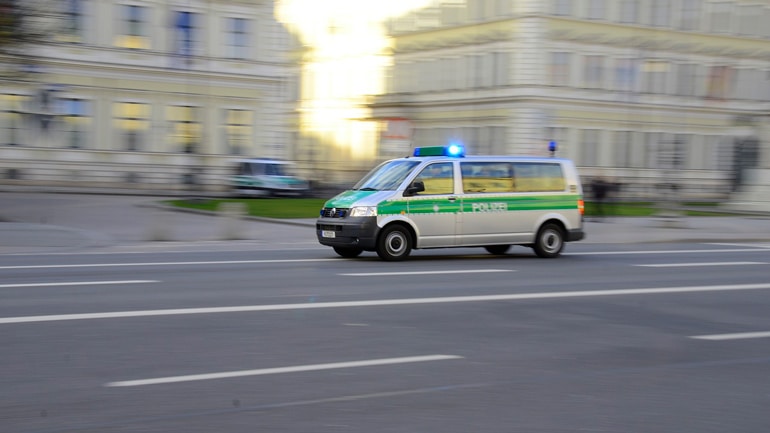 Entwarnung: Bewaffneter in Münchner Universität festgenommen