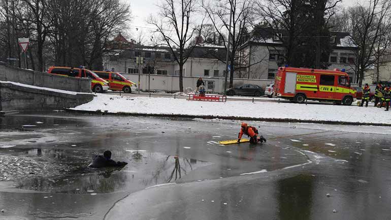 Polizei München warnt vor dem Betreten von Eisflächen