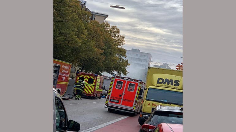 Feuerwehreinsatz in Schwabing: Straßensperren rund um den Bonner-Platz