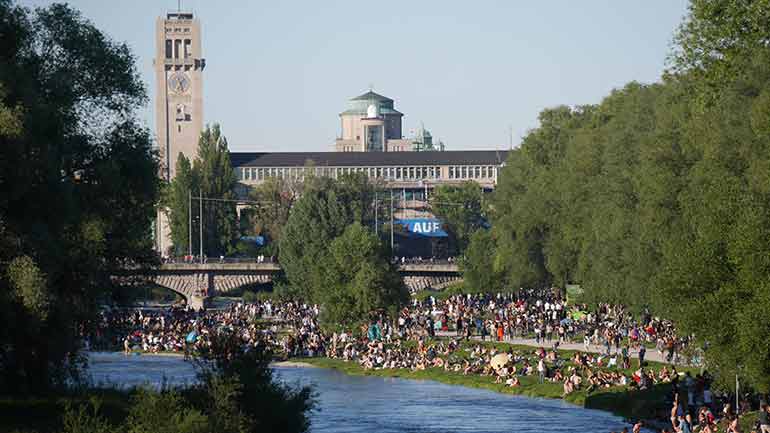 Droht an der Isar ein Alkoholverbot?