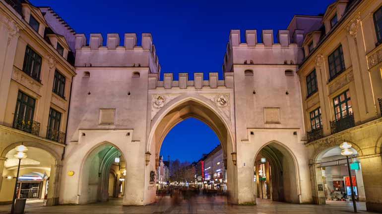 München leuchtet grün #GoGreen4CP