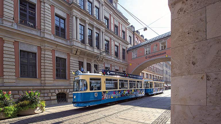 Mit der München-Tram auf Stadtrundfahrt