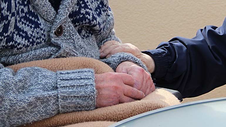 Bayern erlässt Besuchsverbot für Pflege- und Altenheime