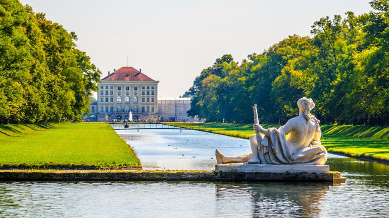Die schönsten Sonnenplätze für deine Mittagspause in München