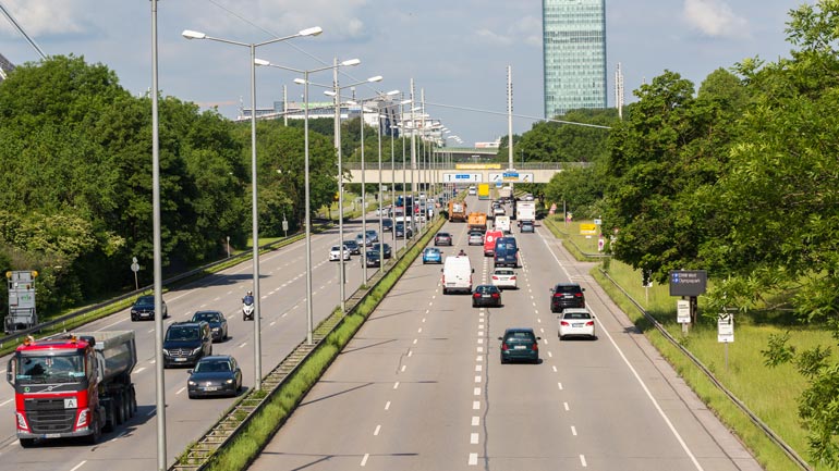 Fahrverbote wegen Abgasen: Ab 2023 dürfen neuere Dieselautos nicht mehr in die Innenstadt