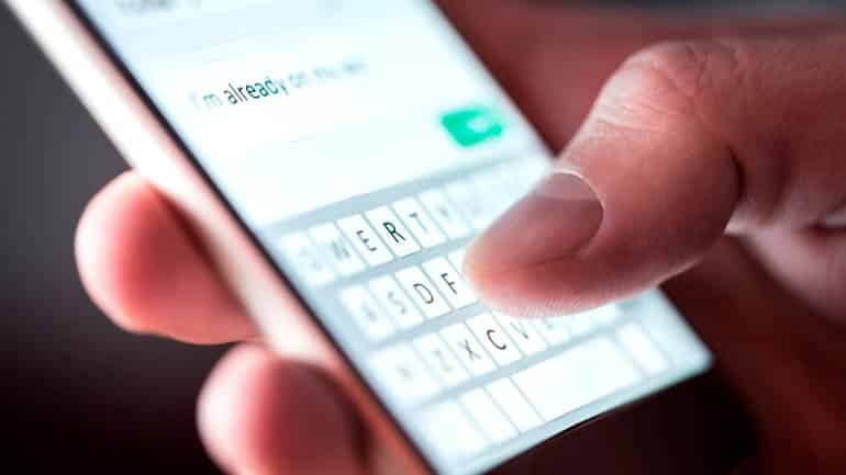 Gefälschte SMS mit Schadsoftware verbreiten sich in Bayern