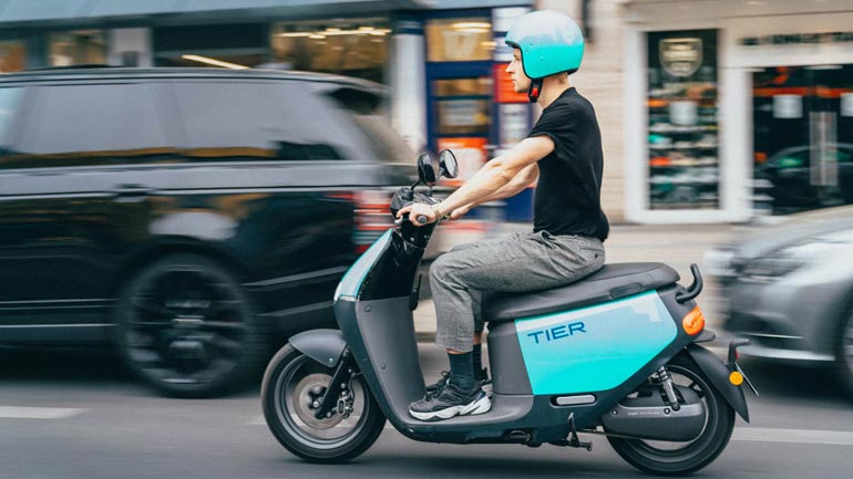 TIER Mobility startet mit E-Mopeds durch