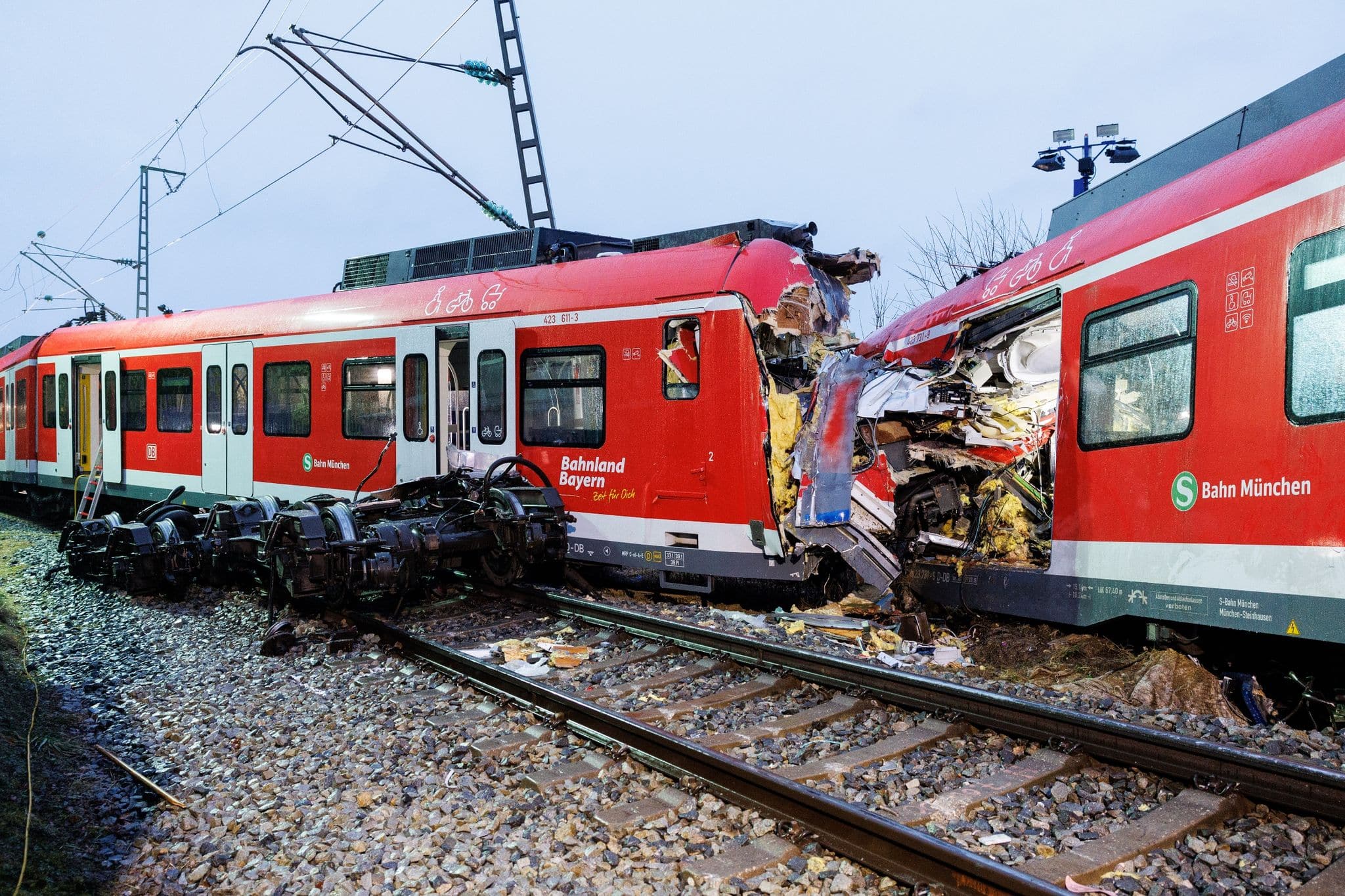 Nach tödlichem S-Bahn-Unfall: Polizei sucht Fahrgäste des Zuges