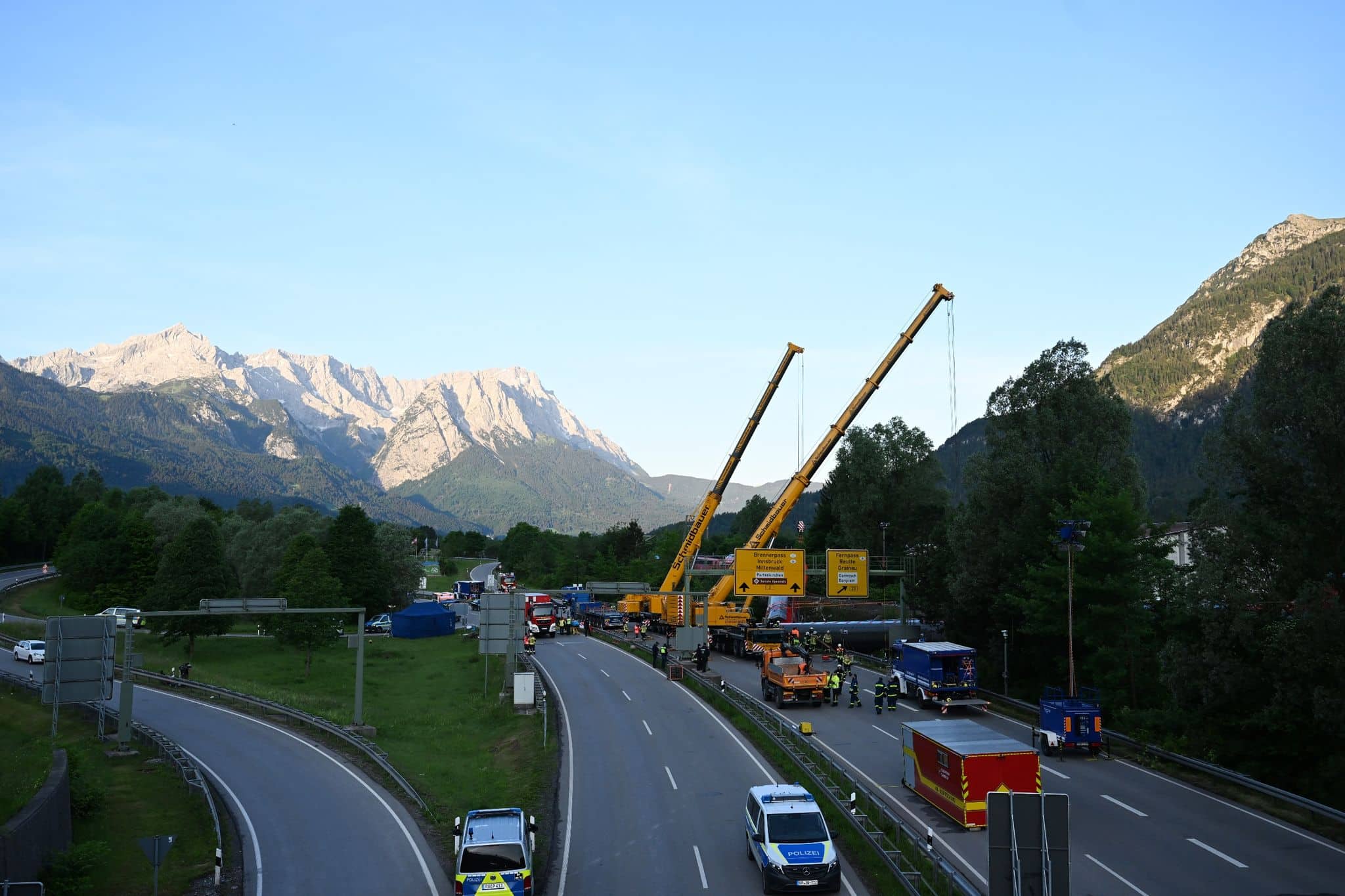 Nach Zugunglück bei Garmisch mit vier Toten: Weiterhin vermisste Personen