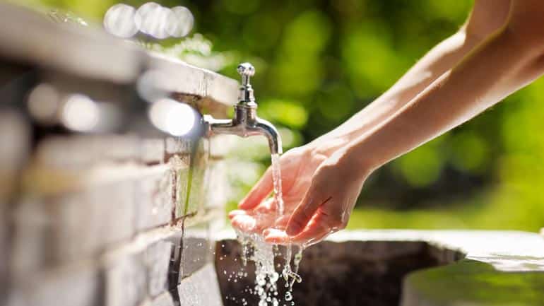 Umweltamt warnt: Grundwasser wird in Teilen Bayerns knapp