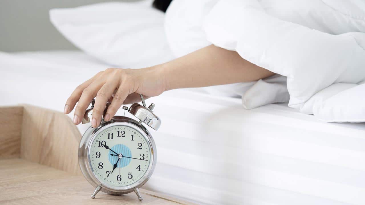 Ausgeschlafen in den Tag starten: Die ideale Zu-Bett-Geh-Zeit