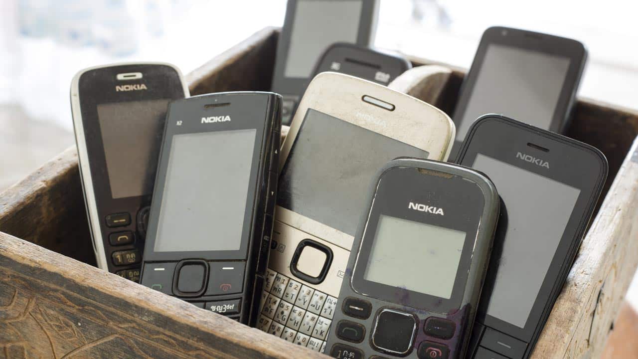 Samsung, Nokia und Co. in der Schublade: Diese alten Handys sind Gold wert