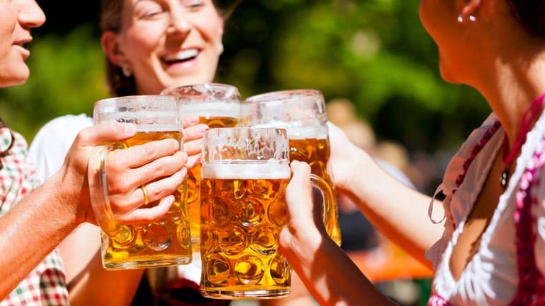 Alkoholgehalt, Festival, Brauereien: Diese Bier-Rekorde stammen aus Deutschland