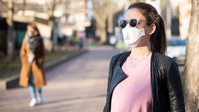 Maske und Sonnenbrille: Verstoße ich gegen das Vermummungsverbot?