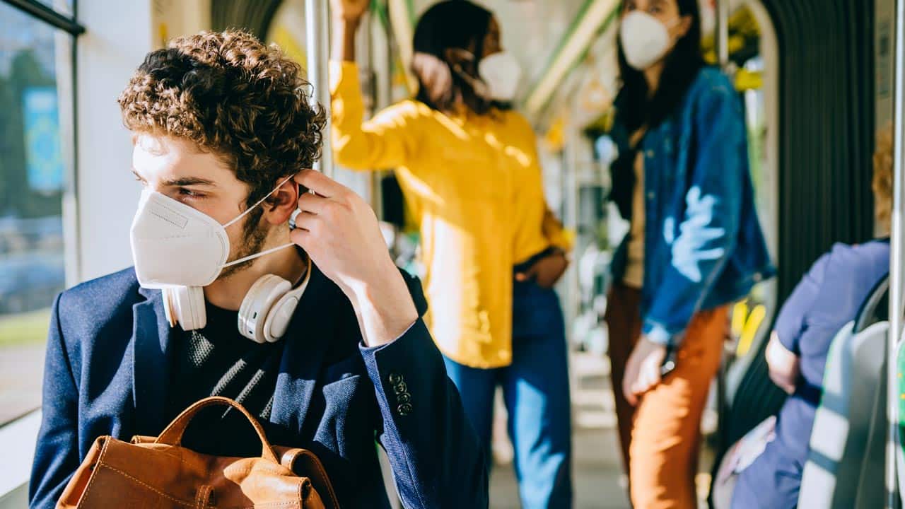 Nach EU-Empfehlung: Wann kommt das Ende der Maskenpflicht in Bus und Bahn?