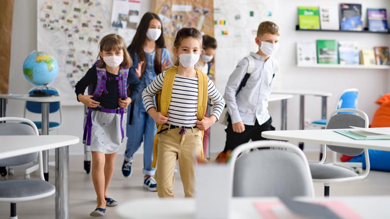 Bayerische Regierung uneins: Tests an Schulen bleiben, aber was ist mit Maskenpflicht?