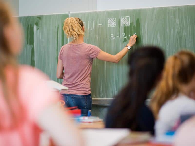 Schule nach den Sommerferien ohne Abstandsregel geplant