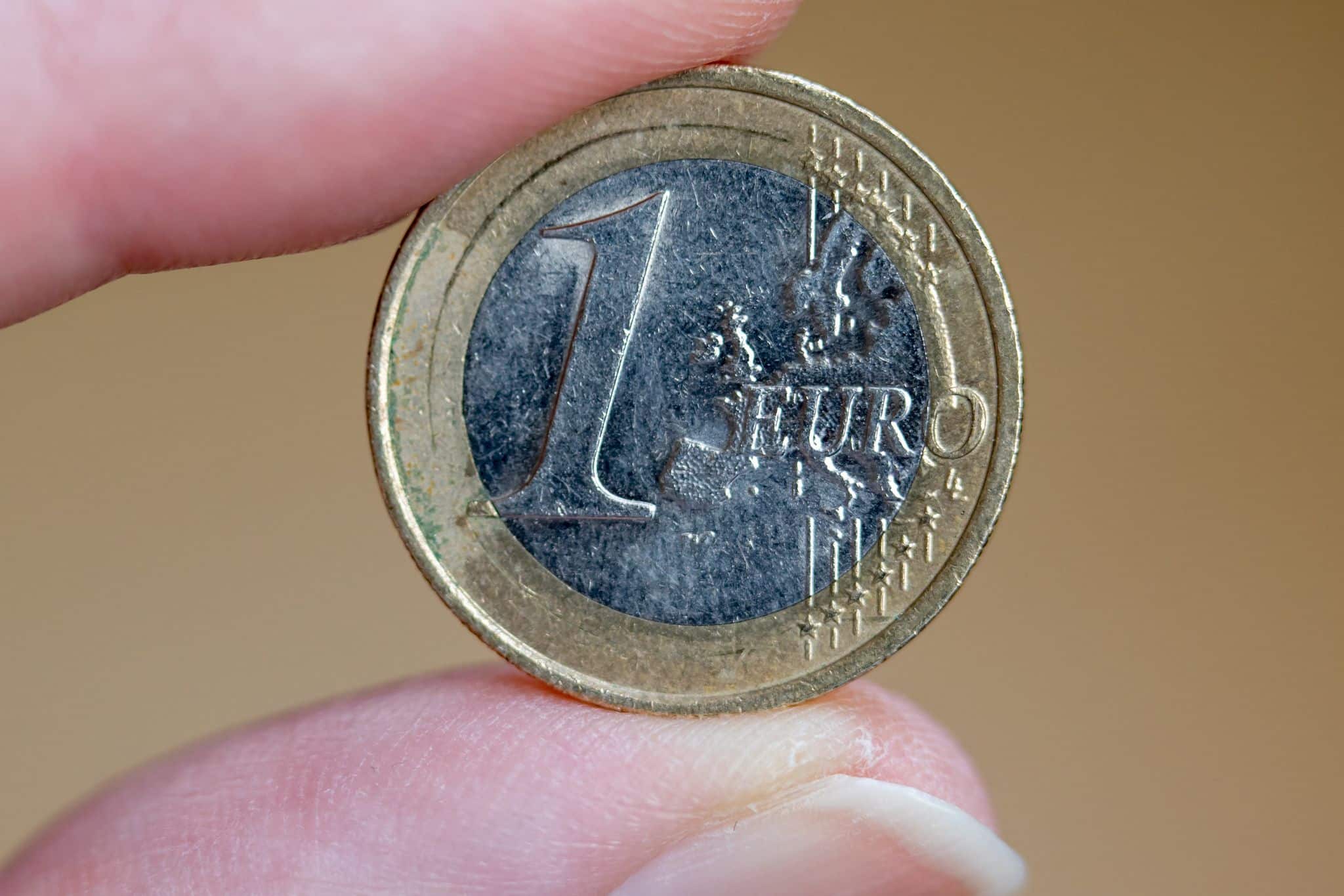 Euro nur noch einen Dollar wert: Welche Folgen hat das?
