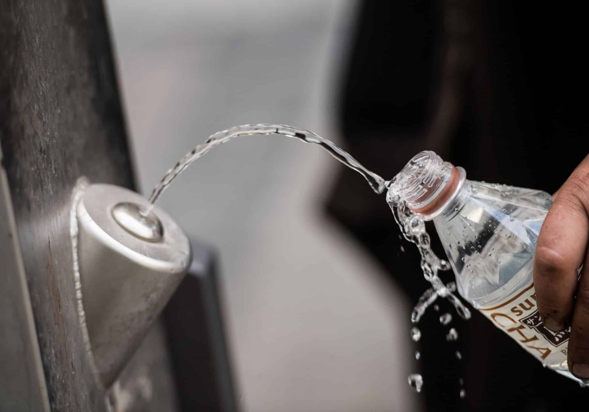 Hitzeschutz: Umweltminister will gratis Trinkwasser für alle in Städten und Kommunen