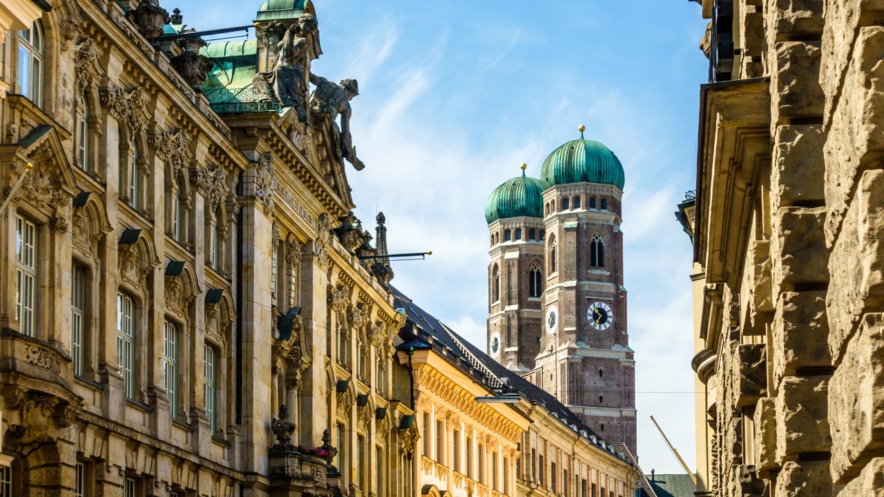 Gilt schon ab August: Stadtrat beschließt Münchner-Mindestlohn