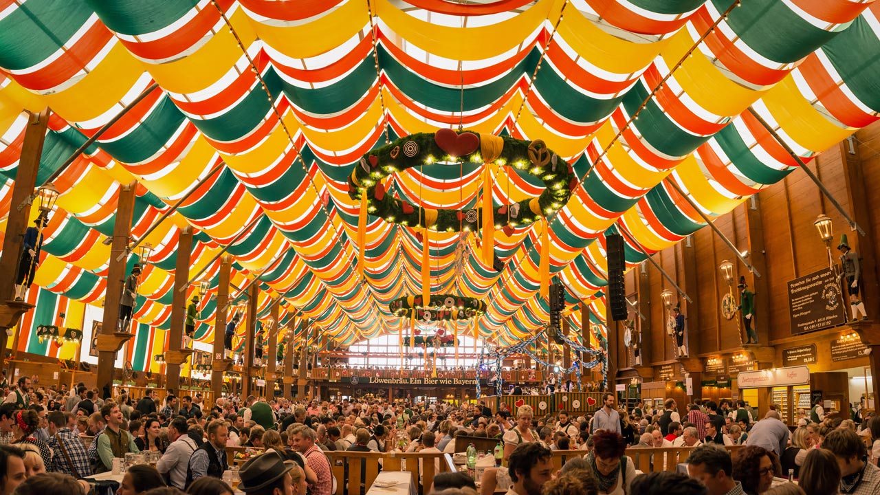 Neues von der Wiesn 2023: Einfache Reservierung und weniger Mindestverzehr