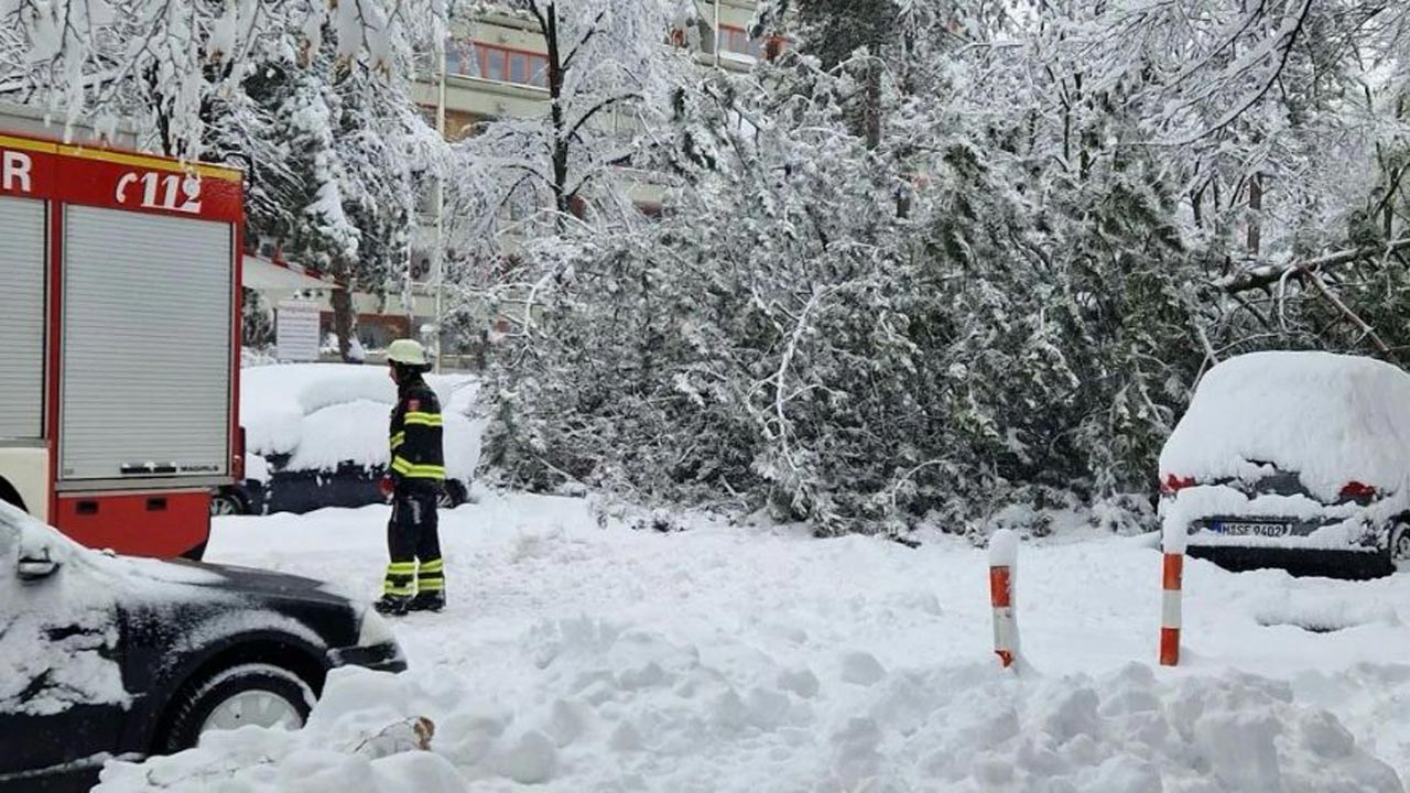 Schnee blockiert Weg zur Arbeit: Darf ich einfach daheim bleiben?