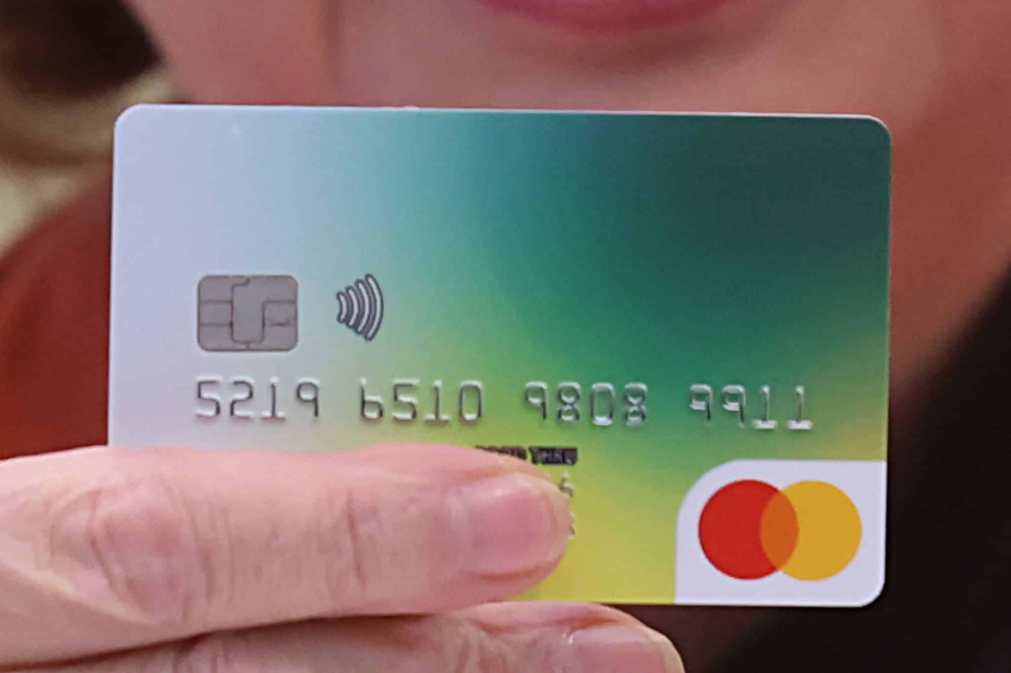 Bayern testet Bezahlkarte für Asylbewerber ab März