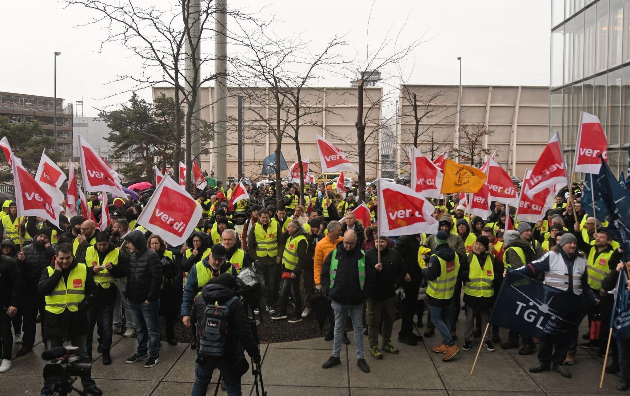 Verdi ruft Lufthansa-Bodenpersonal ab Dienstag zu Warnstreik auf