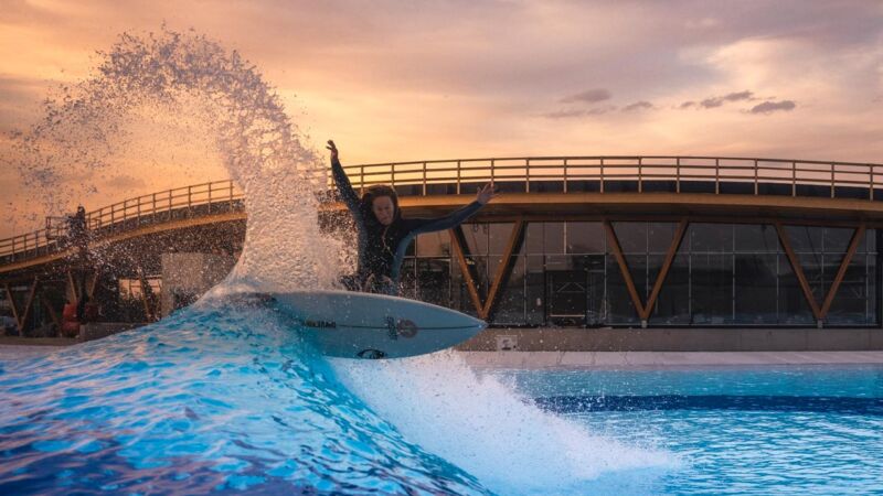 surftown-surferin