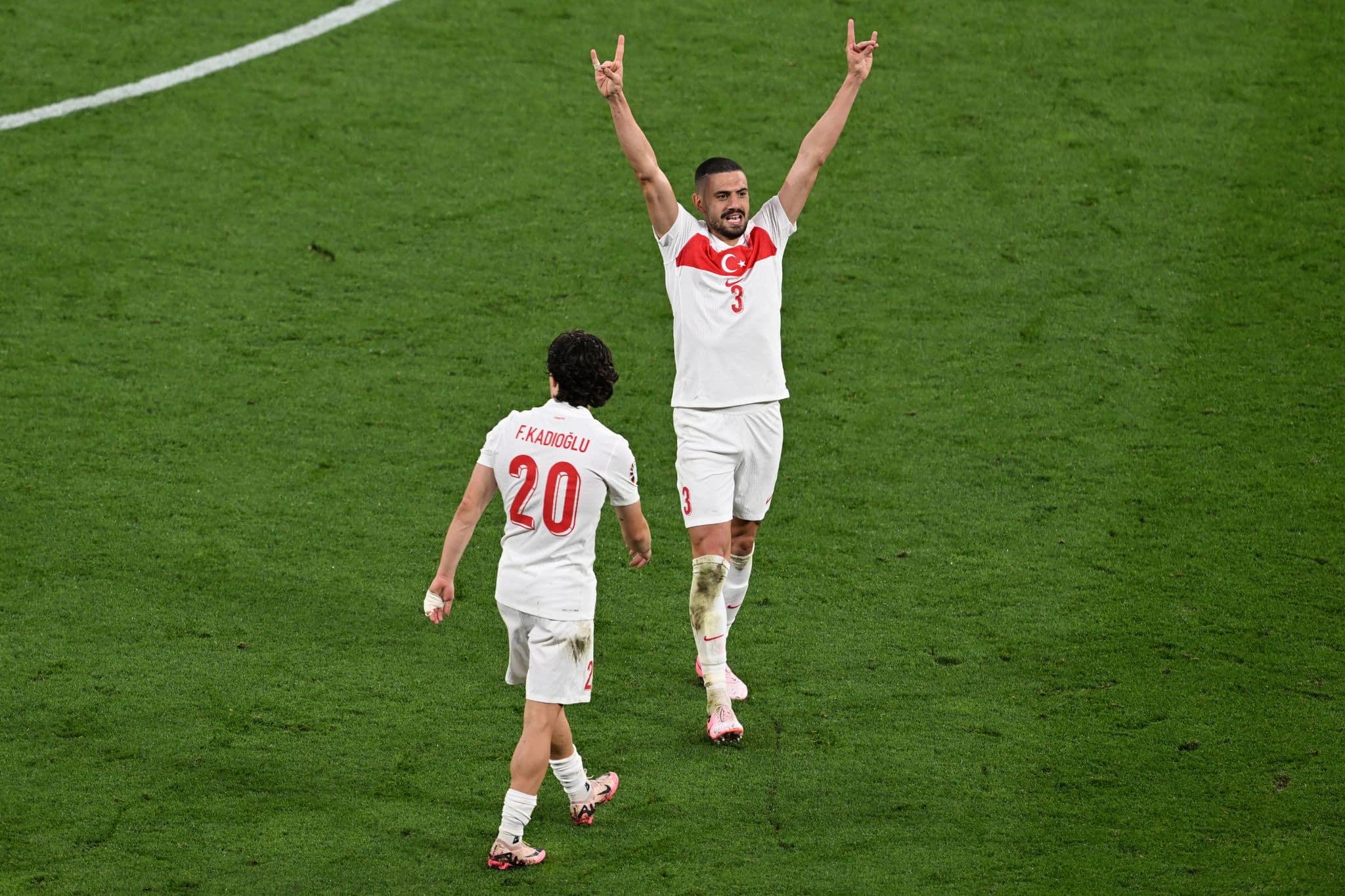 Jetzt ist es offiziell: UEFA sperrt Türken Demiral nach Wolfsgruß für zwei EM-Spiele