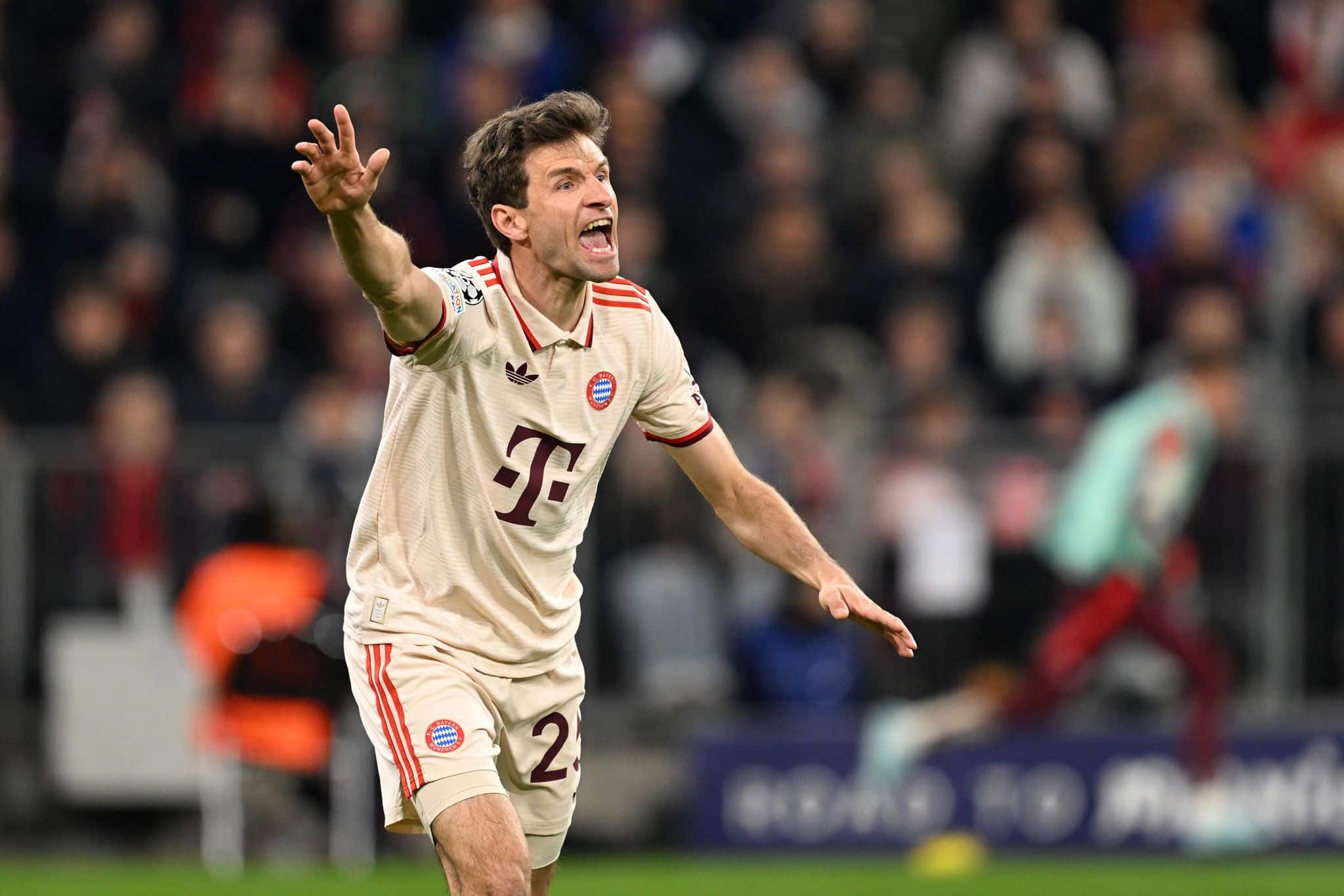 Müller gibt emotionale Interviews zu letztem Bayern-Spiel in der Champions League