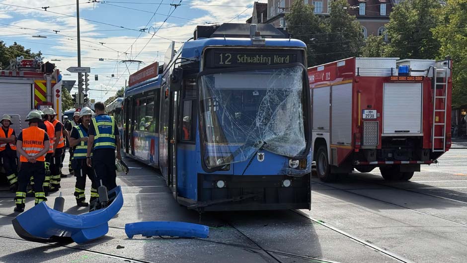 Unfall Tram und LKW in München