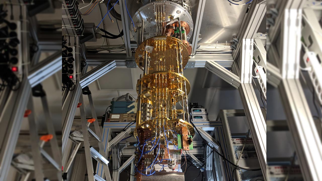 Für die Forschung: Neuer Quantencomputer in Garching in Betrieb genommen