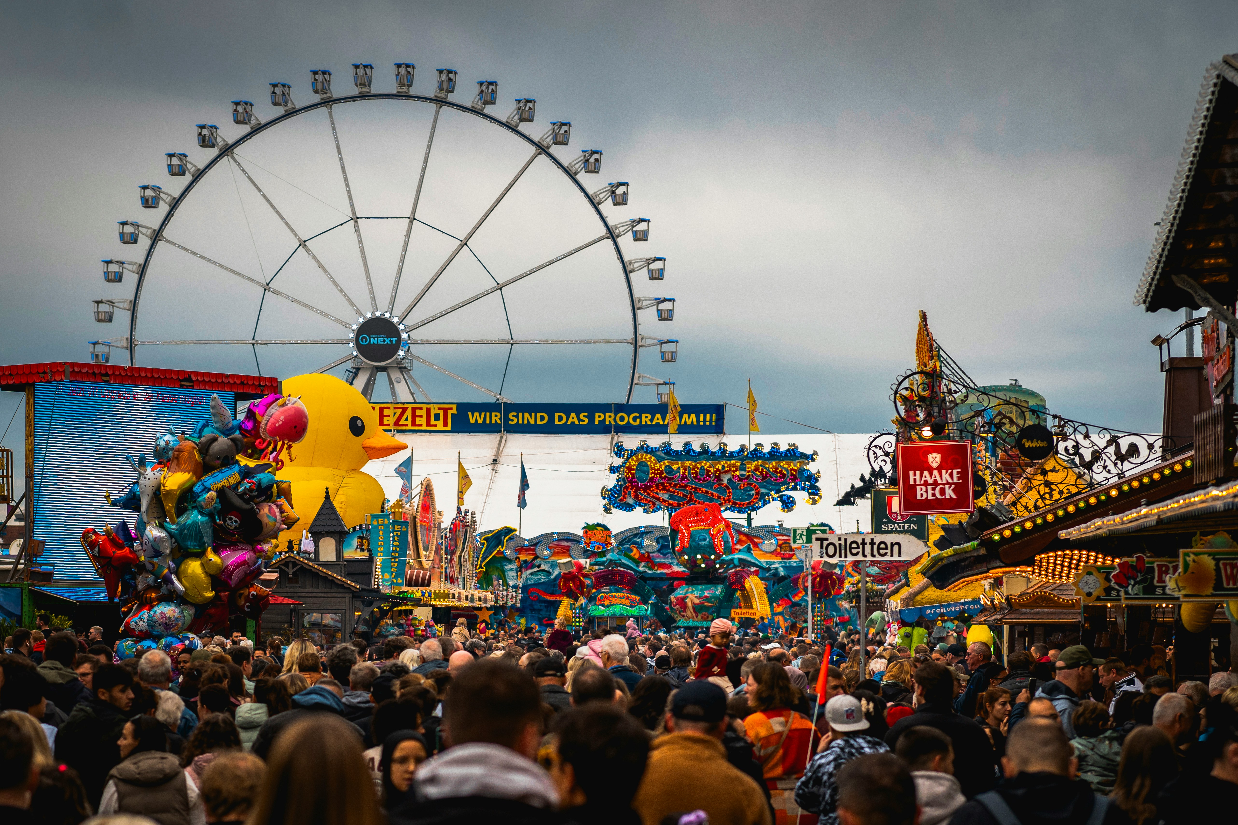 Wiesn-Wirte dürfen aufbauen: Gericht gibt grünes Licht nach wochenlanger Unsicherheit