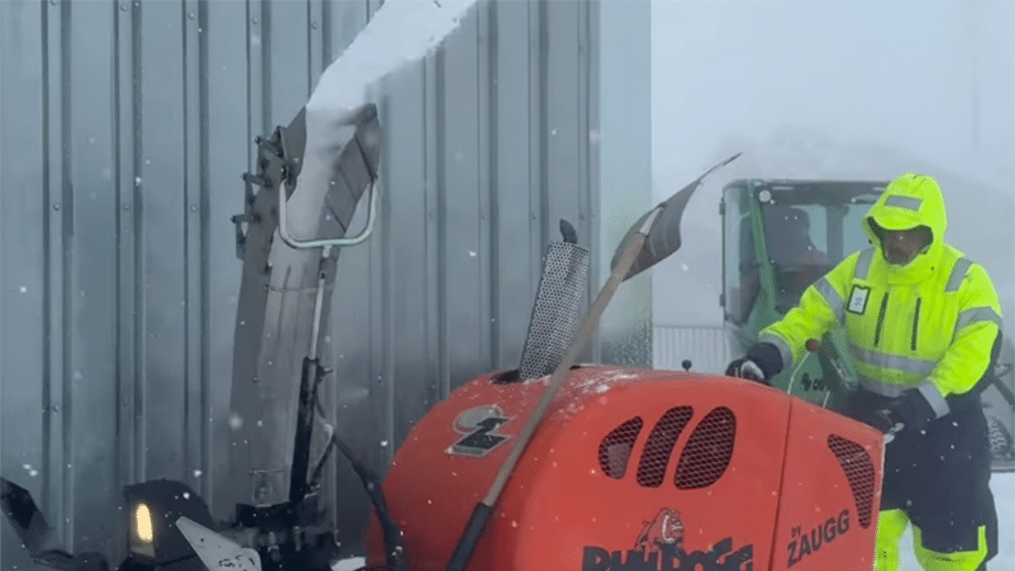 Trotz Sommerbeginn: Auf der Zugspitze liegt Schnee
